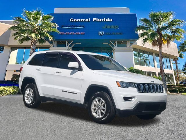 Used 2018 White Jeep Laredo image 2