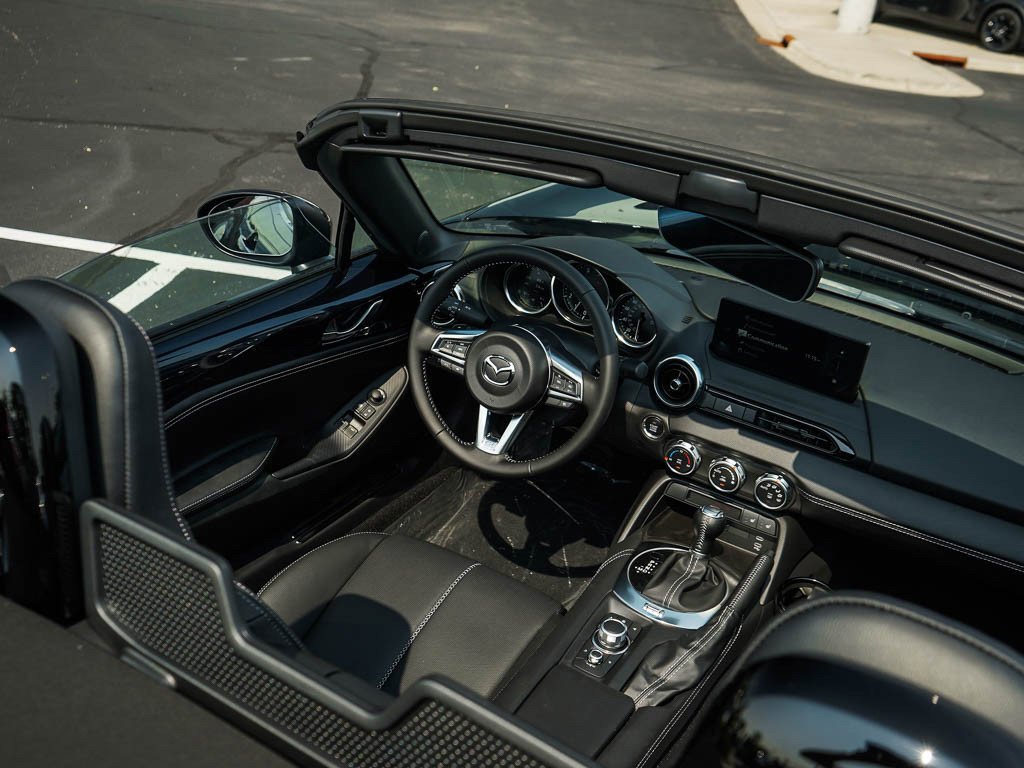 2025 Mazda MX-5 Miata Grand Touring - Photo 11