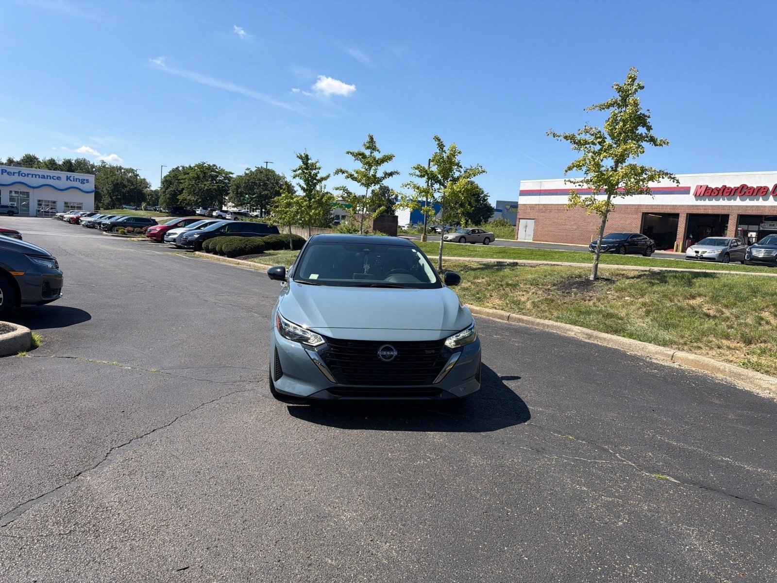 Used 2024 Atlantic Gray Metallic/Super Black Nissan SR image 3