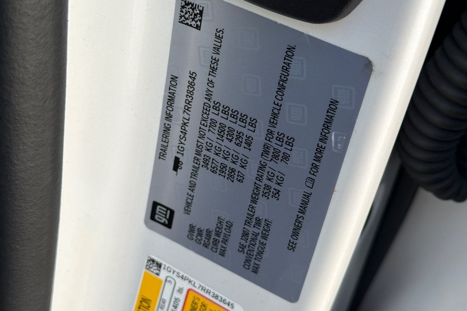 Used 2024 White Cadillac Sport image 39