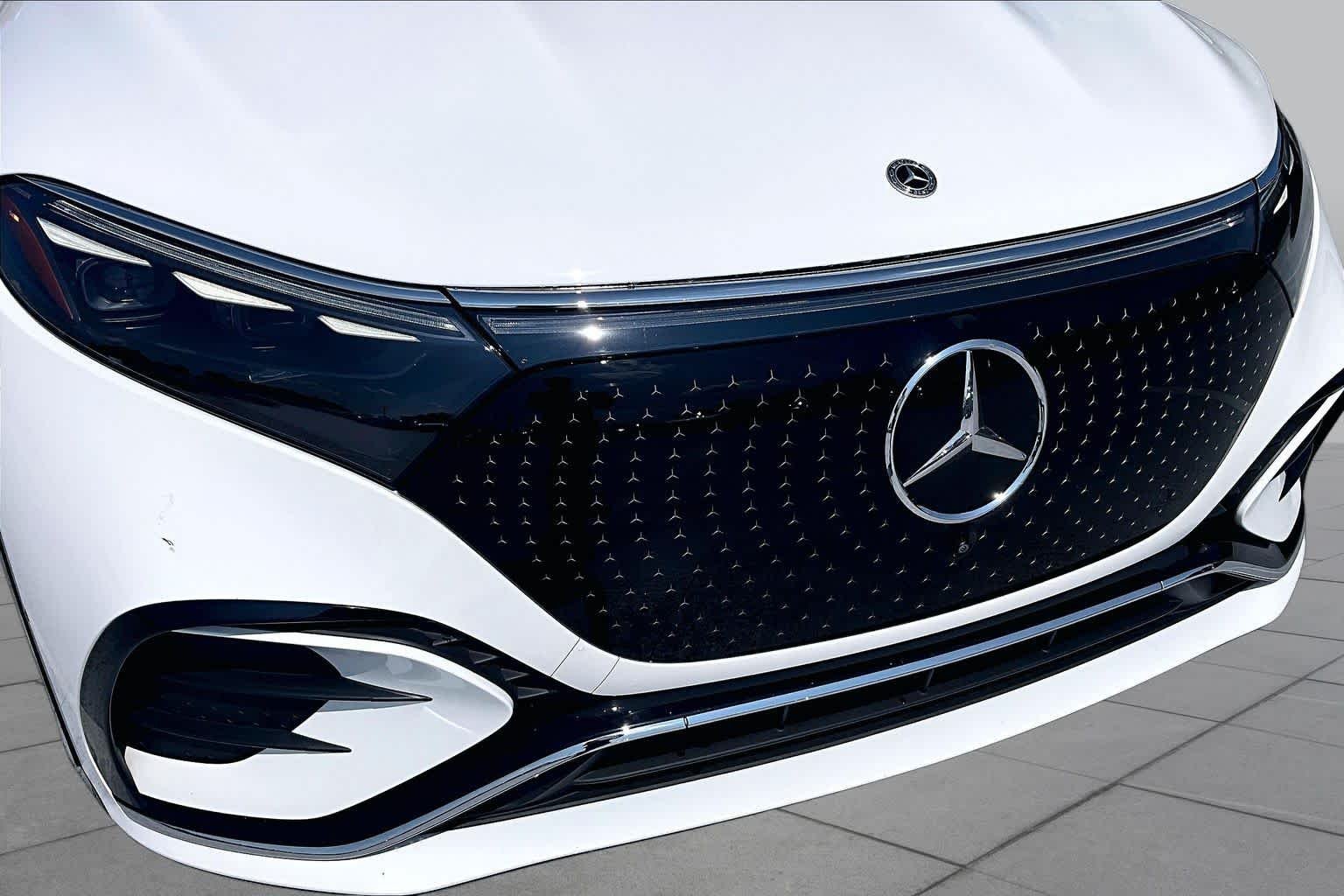 Used 2023 Polar White Mercedes-Benz EQS 580 image 29