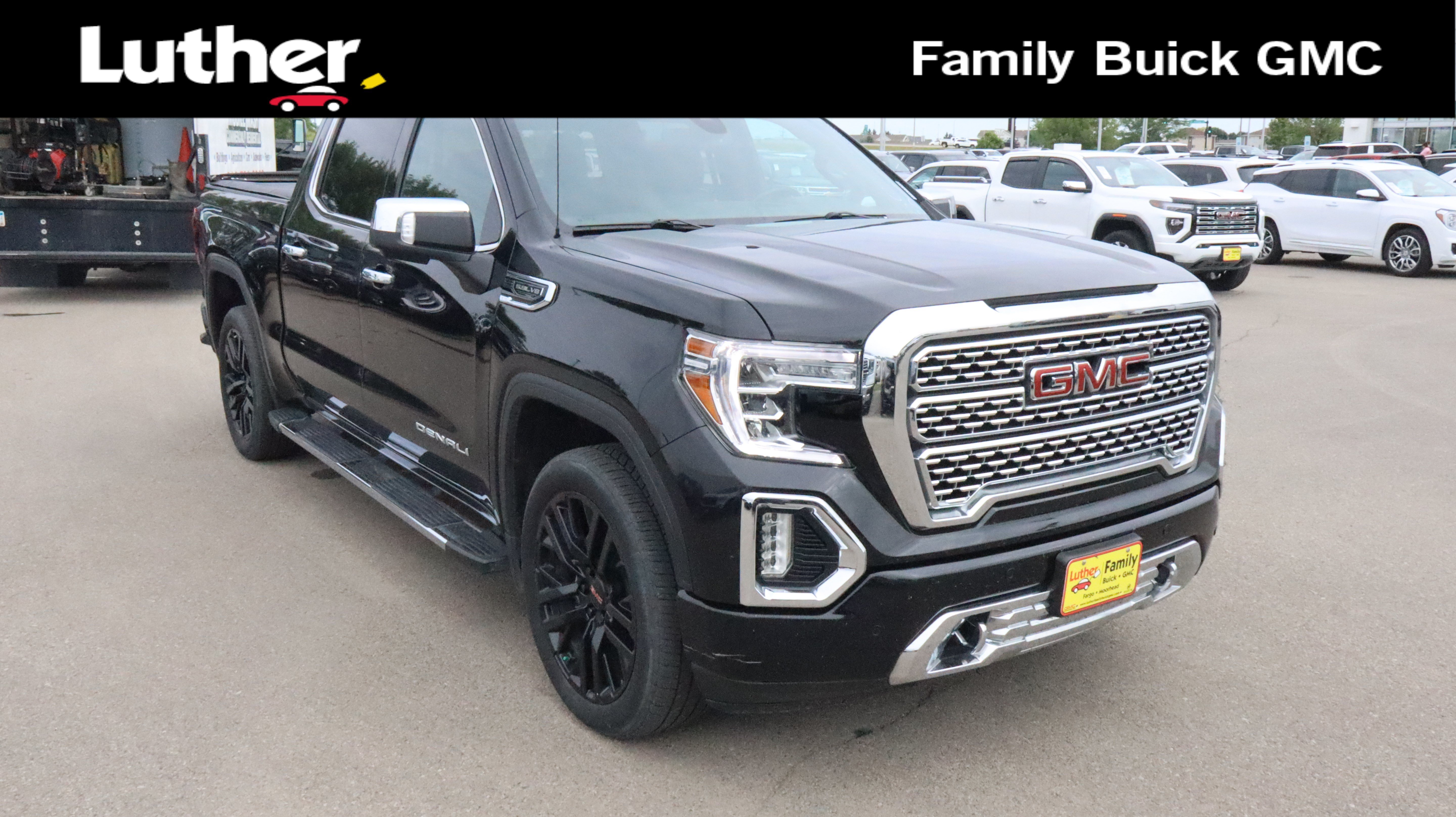 2021 GMC Sierra 4WD Crew Cab Short Box Denali's photo