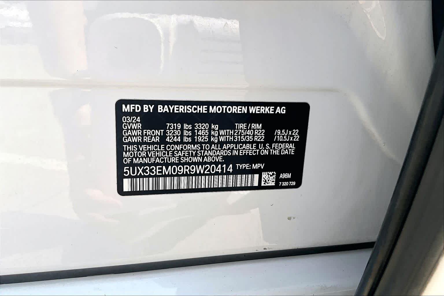 Used 2024 Mineral White Metallic BMW M60i image 34