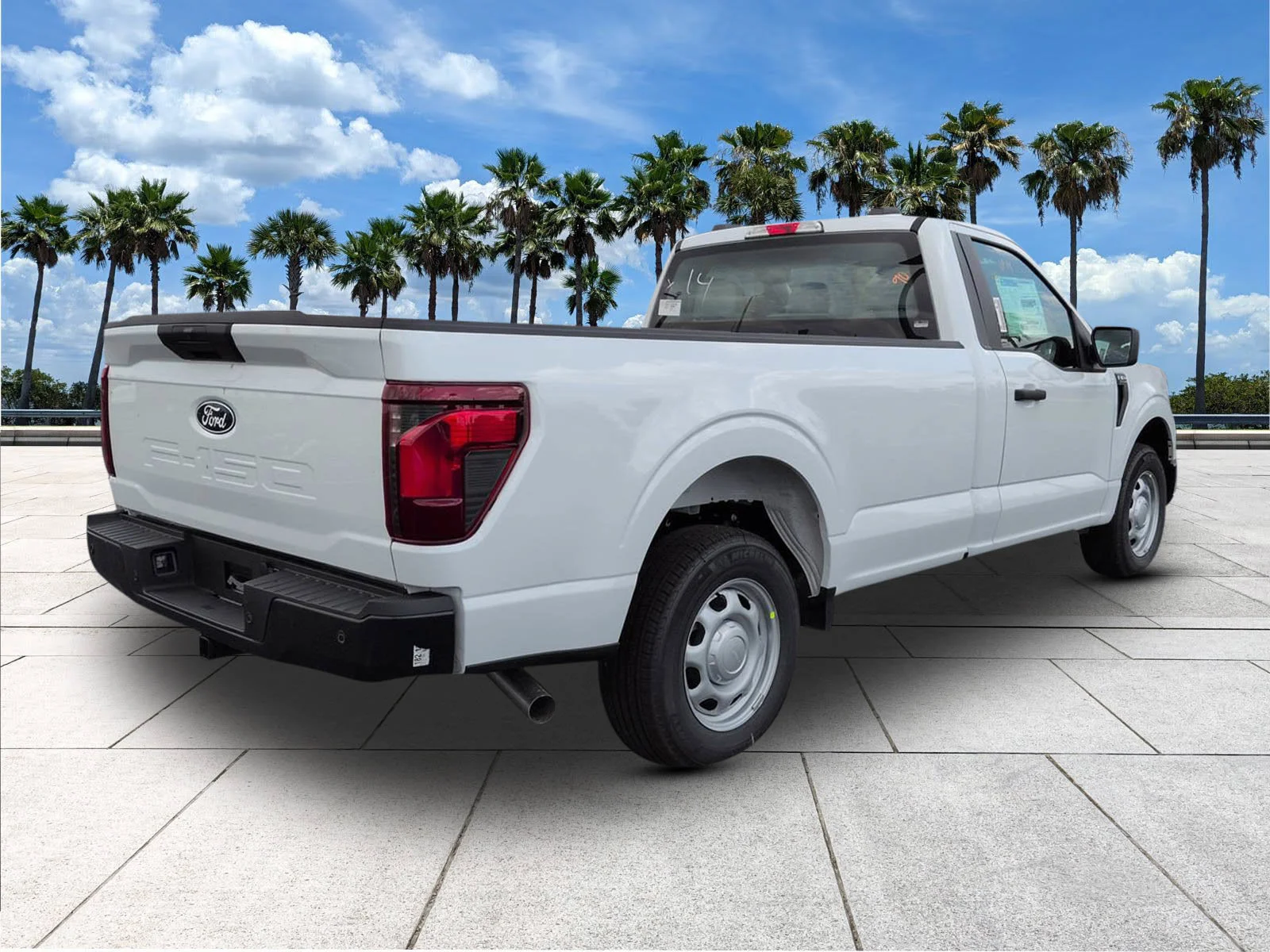 New 2026 Oxford White Ford XL image 4