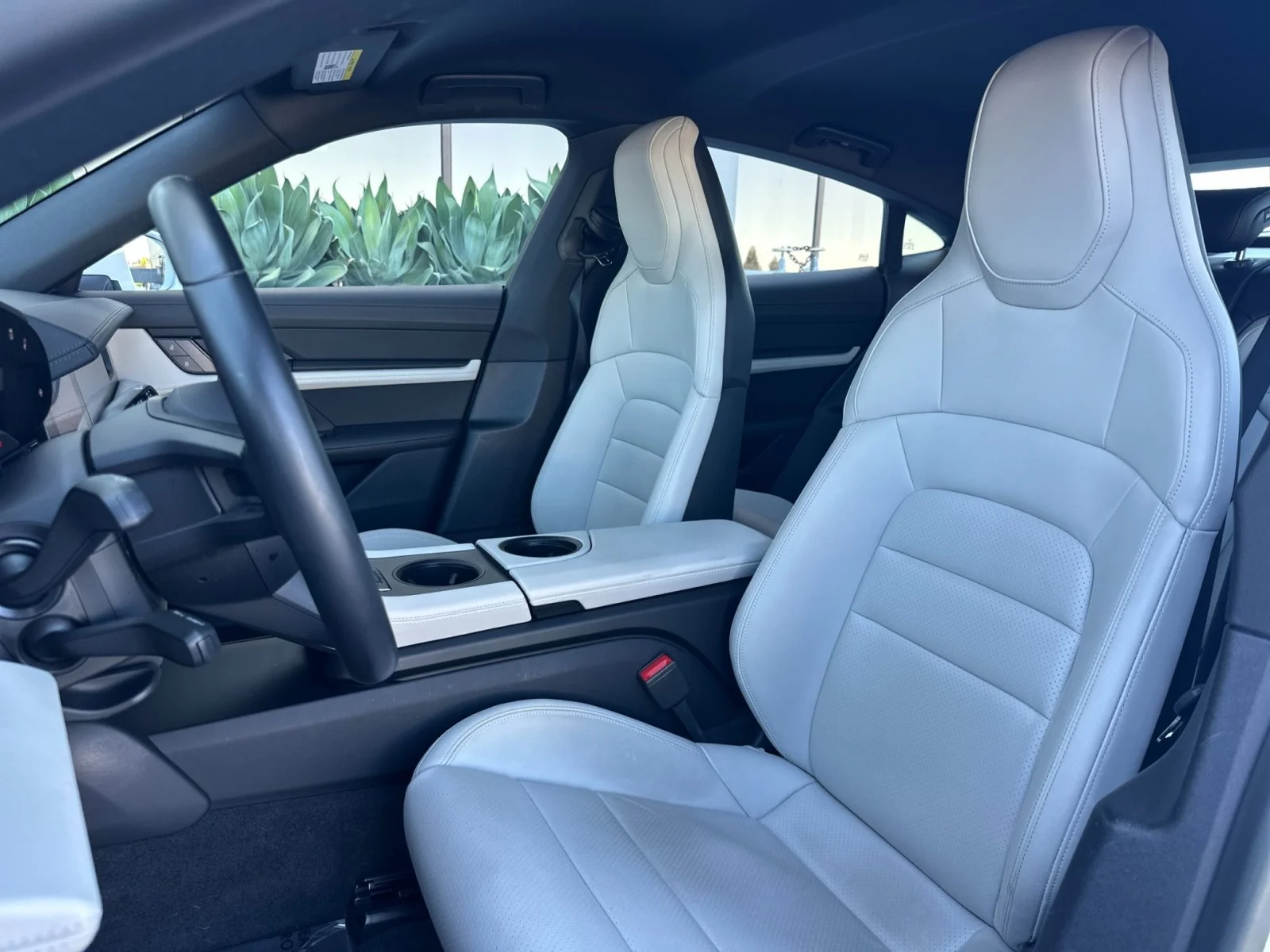 Certified Used 2023 White Porsche  image 5