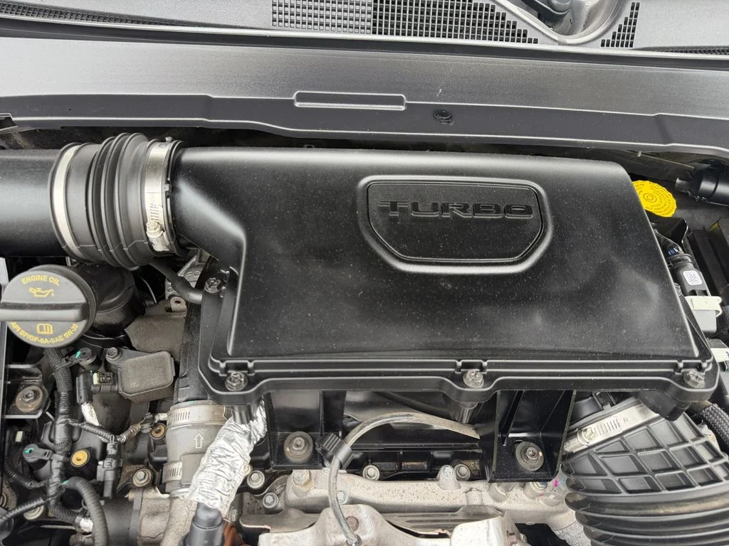 Certified Used 2023 Gray Jeep Latitude image 20