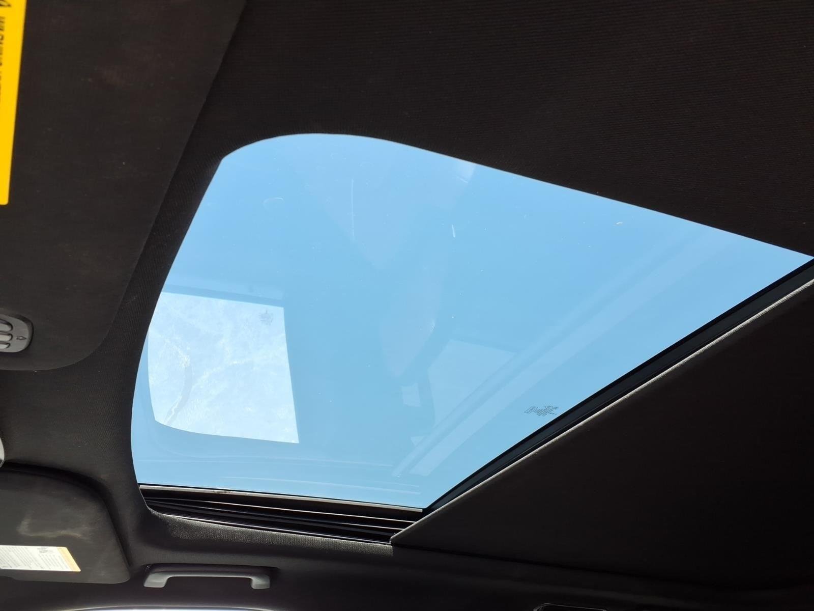 Used 2024  Ford Limited image 7