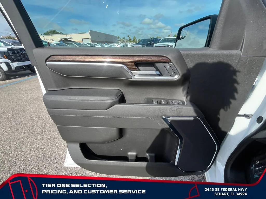 New 2026 Summit White GMC Elevation image 23