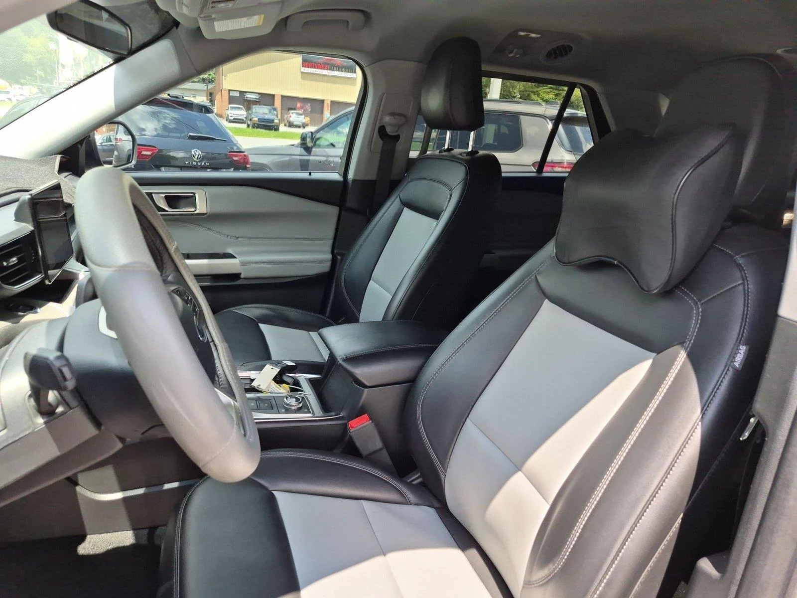 Used 2024 Carbonized Gray Metallic Ford XLT image 18