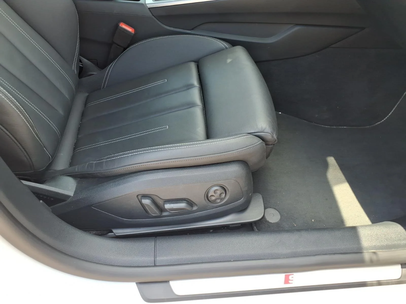 Used 2025 WHITE Audi S line Premium image 20