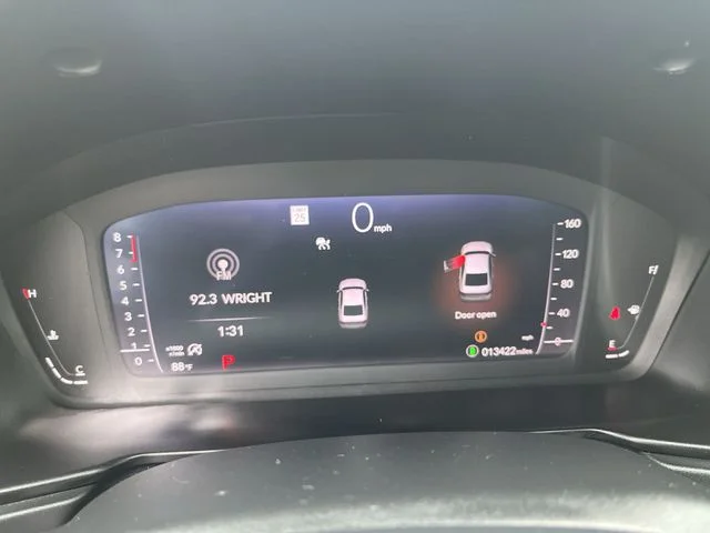 Used 2025  Honda LX image 12