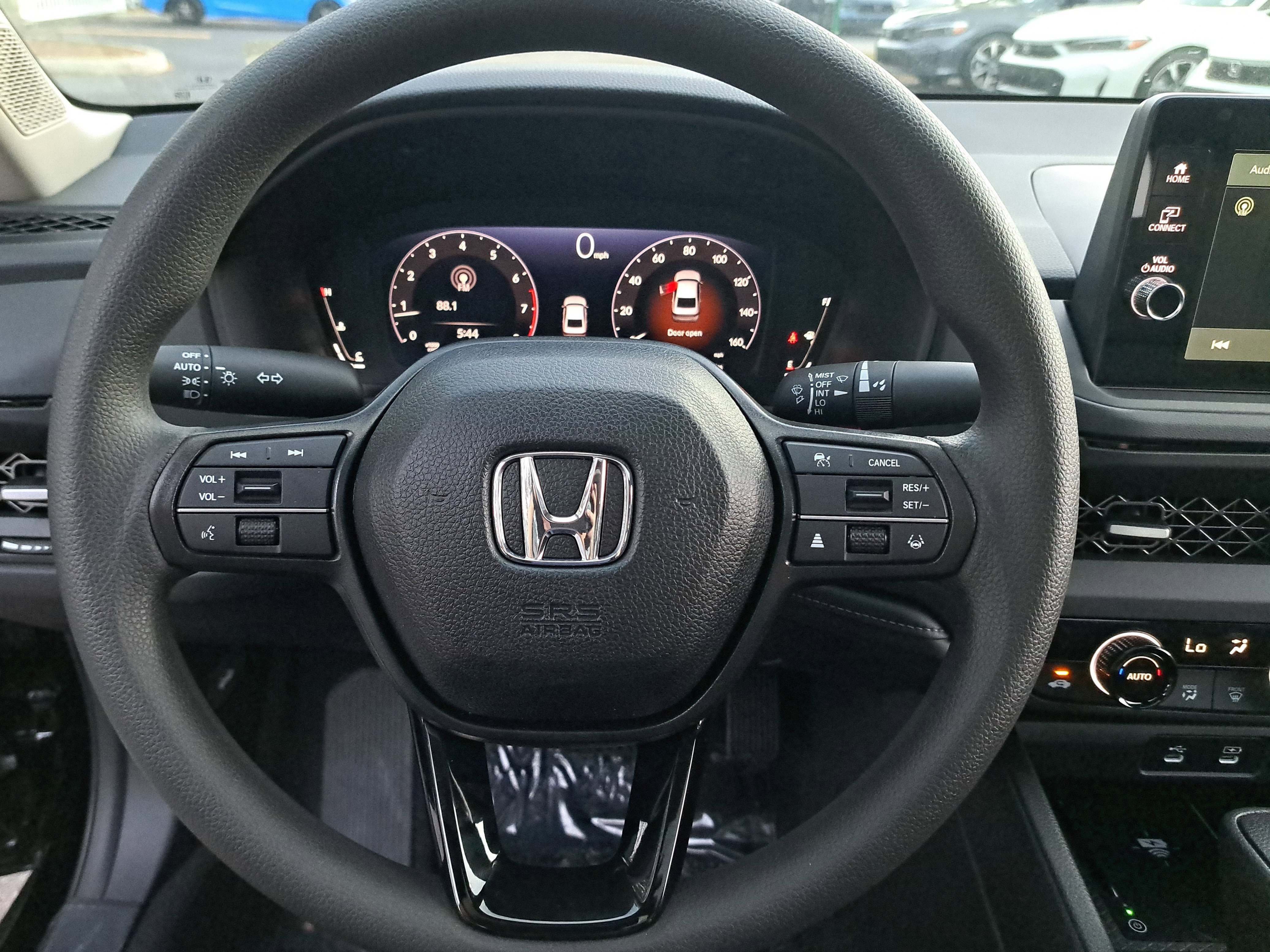 New 2026 Meteorite Gray Metallic Honda SE image 25