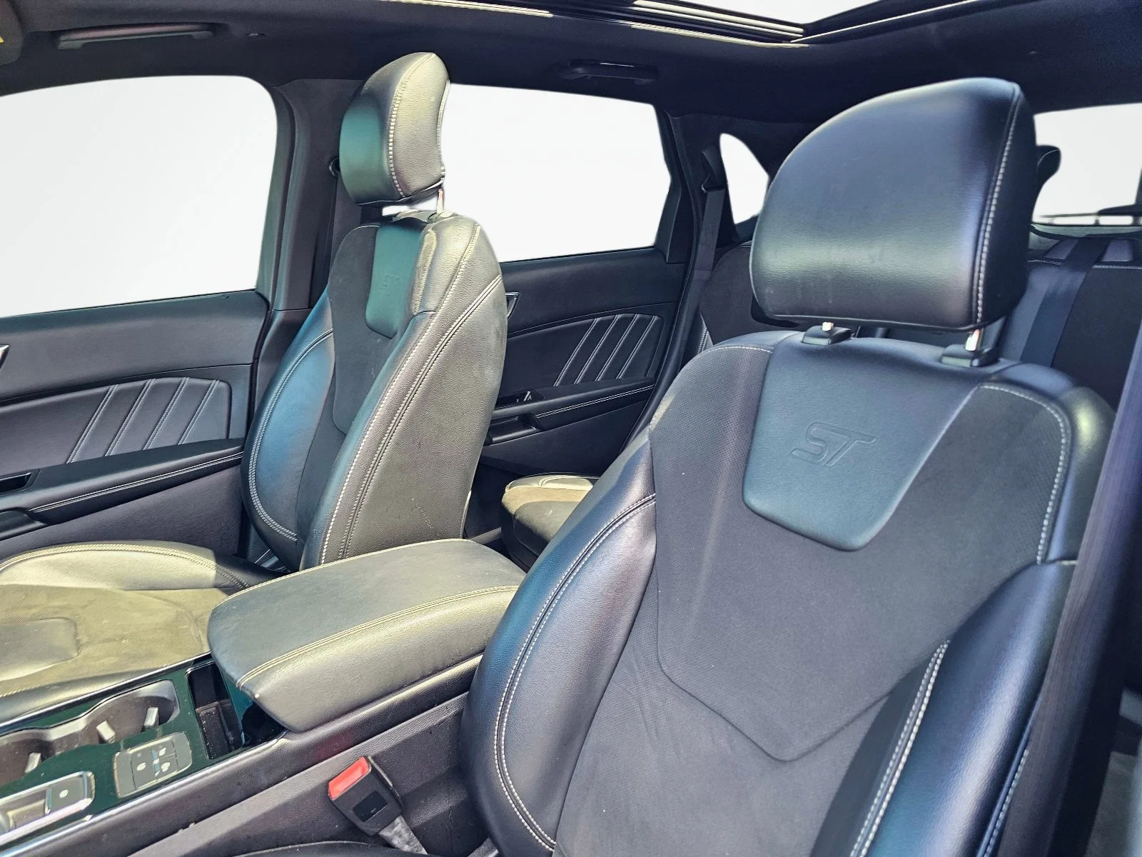 Used 2019 Black Metallic Ford ST image 18