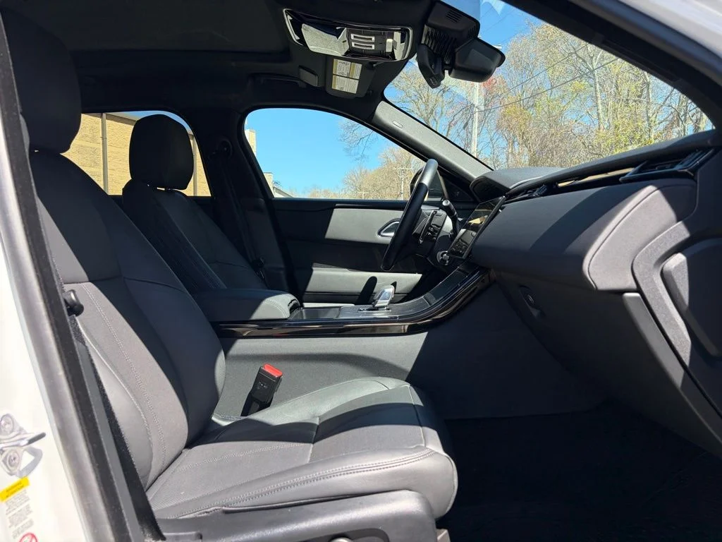 Certified Used 2025 White Land Rover S image 15