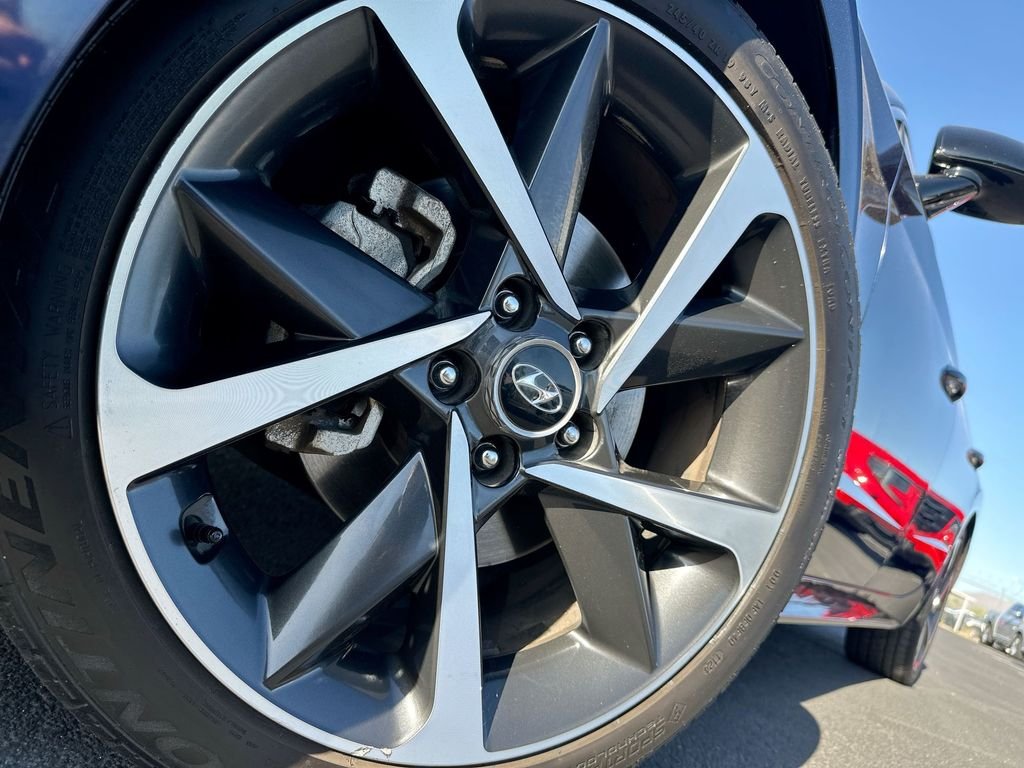Used 2022 Blue Hyundai SEL Plus image 16