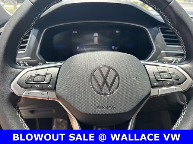 Used 2023 Silver Volkswagen 2.0T SE image 17