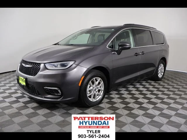 Pre-Owned 2022 Chrysler Pacifica Touring L