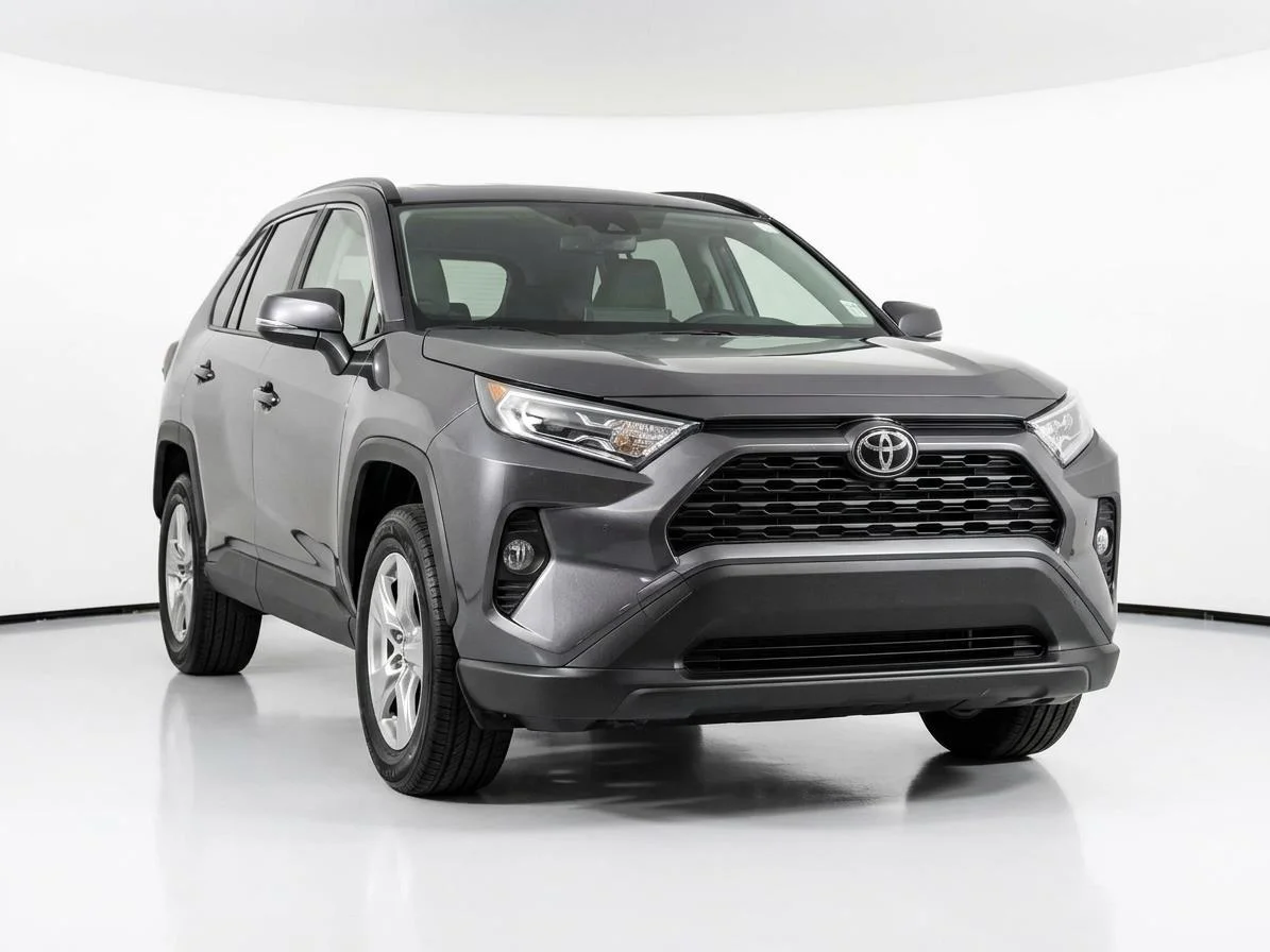 2024 Toyota RAV4 XLE - Photo 10