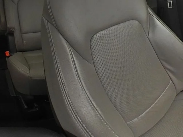 Used 2016 Silver Hyundai Limited image 36