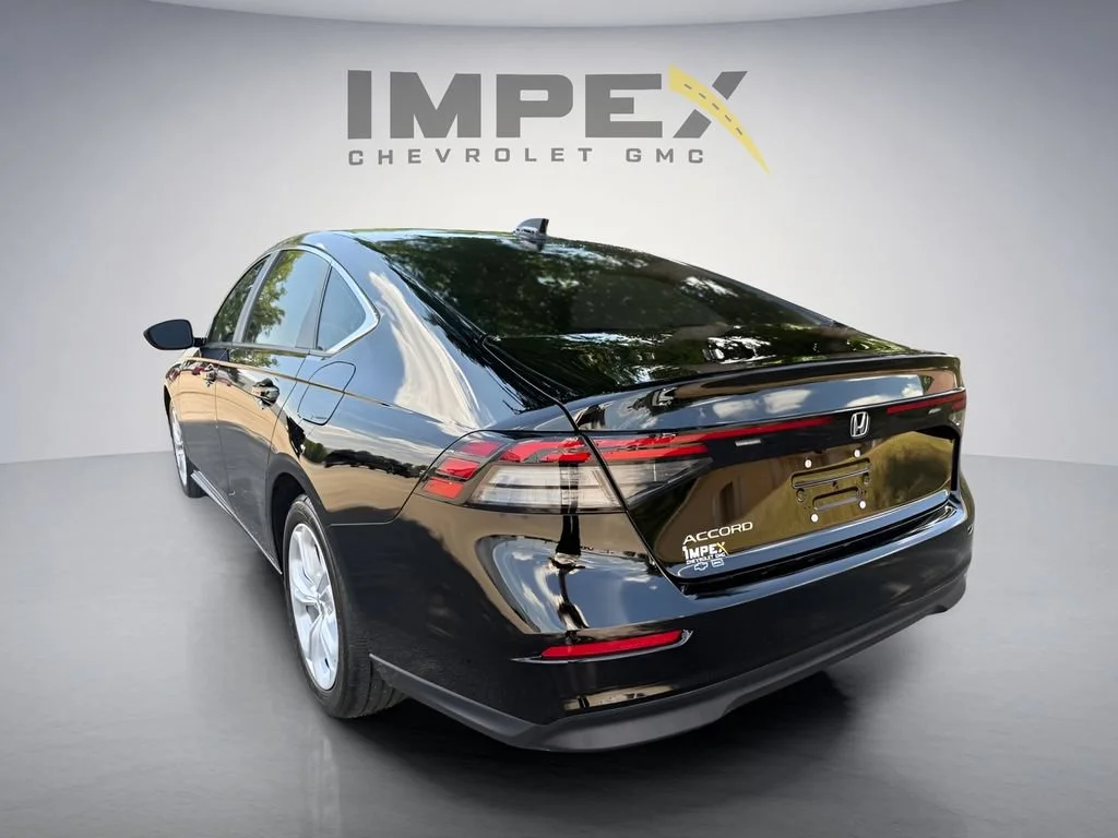 Used 2025 Black Honda LX image 3
