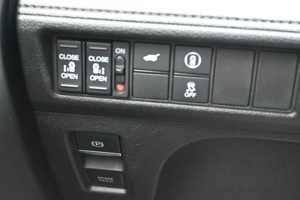 Used 2023  Honda EX-L image 24