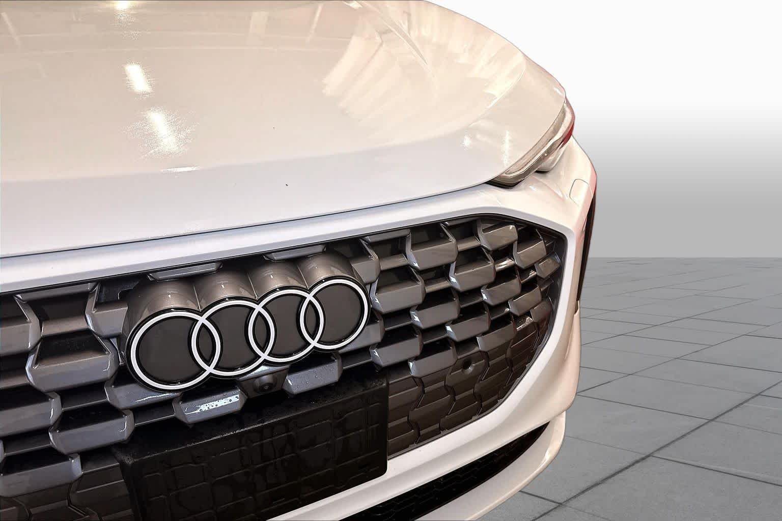 Used 2025 Glacier White Metallic Audi Premium Plus image 30