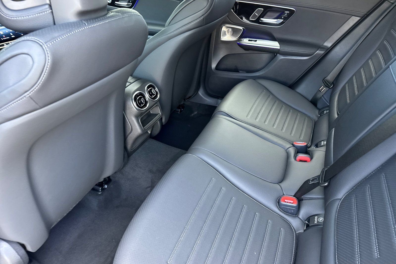New 2027 Obsidian Black Metallic Mercedes-Benz GLC 300 Coupe image 9