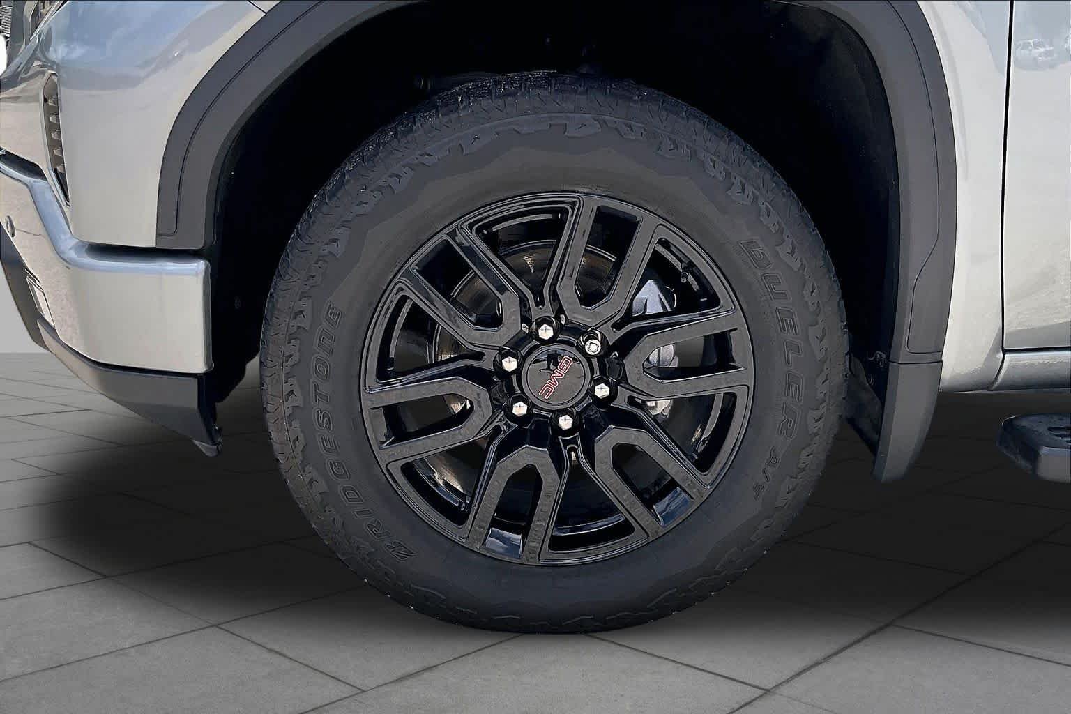 Used 2024 Sterling Metallic GMC Elevation image 11