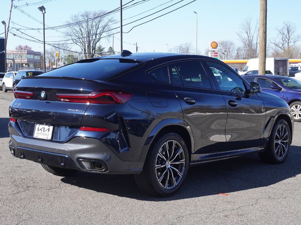 Used 2023 Black BMW xDrive40i image 12