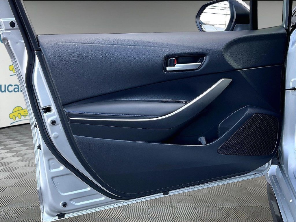 Used 2021 Silver Toyota SE image 9