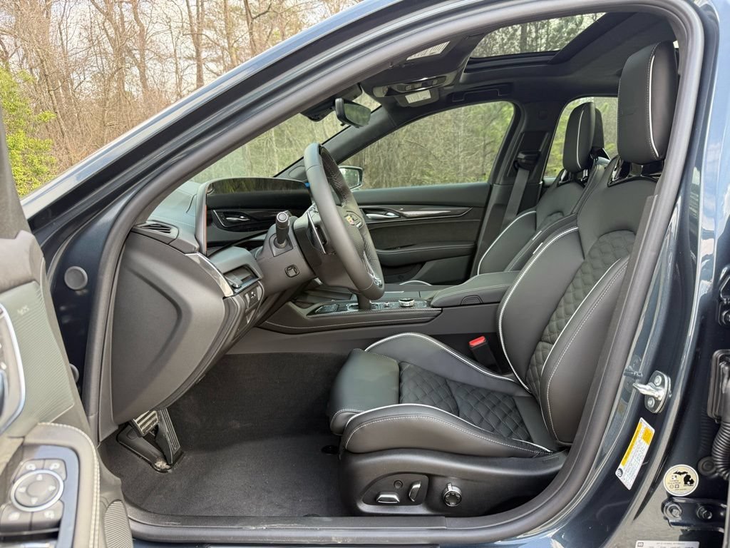 Used 2026 Deep Space Metallic Cadillac V-Series image 22
