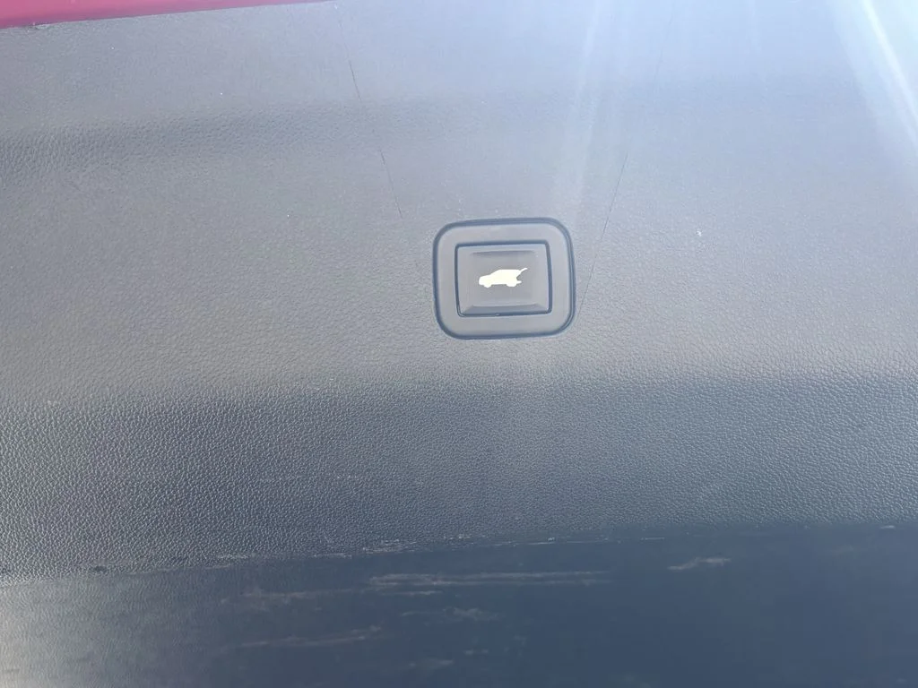 Used 2021 Cayenne Red Tintcoat GMC AT4 image 30