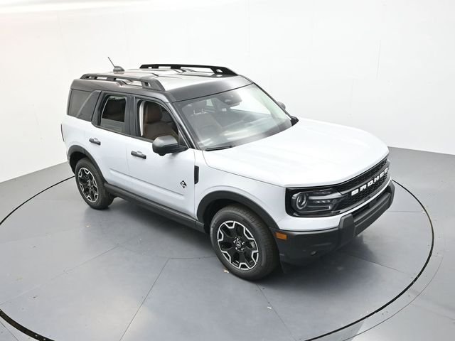 New 2026 Space White Metallic Ford Outer Banks® image 32