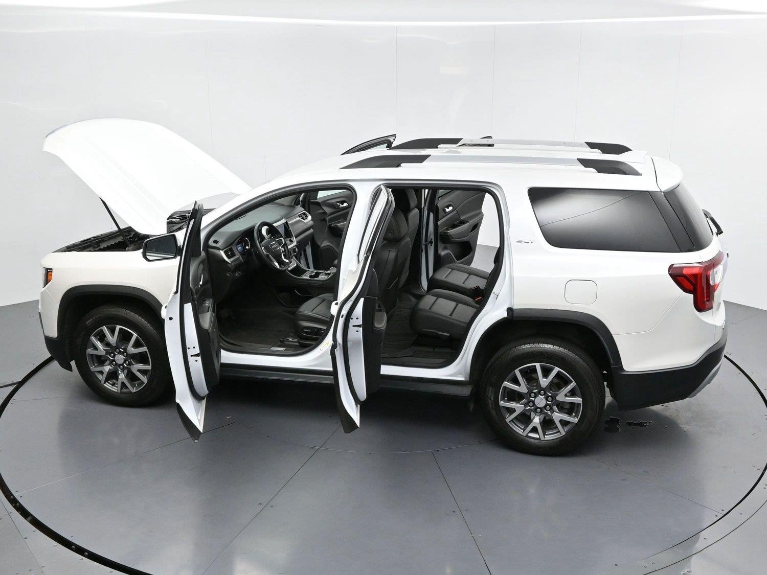 Used 2023 WHITE FROST TRICOAT GMC SLT image 39