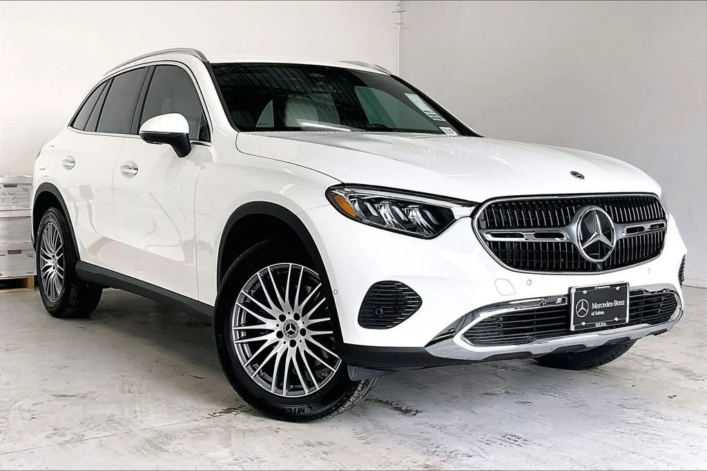 New 2026 Polar White Mercedes-Benz GLC 300 image 13