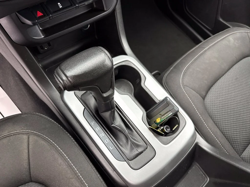 2021 Chevrolet Colorado LT Crew Cab Pickup Slide 18