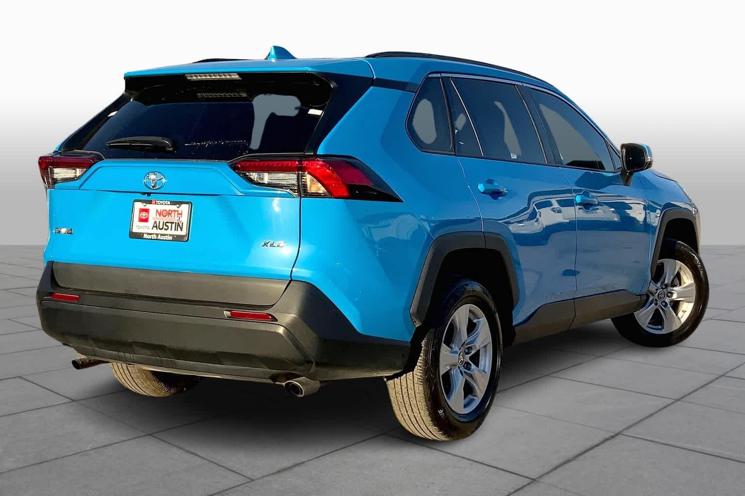 Used 2021 Blue Flame Toyota XLE image 13