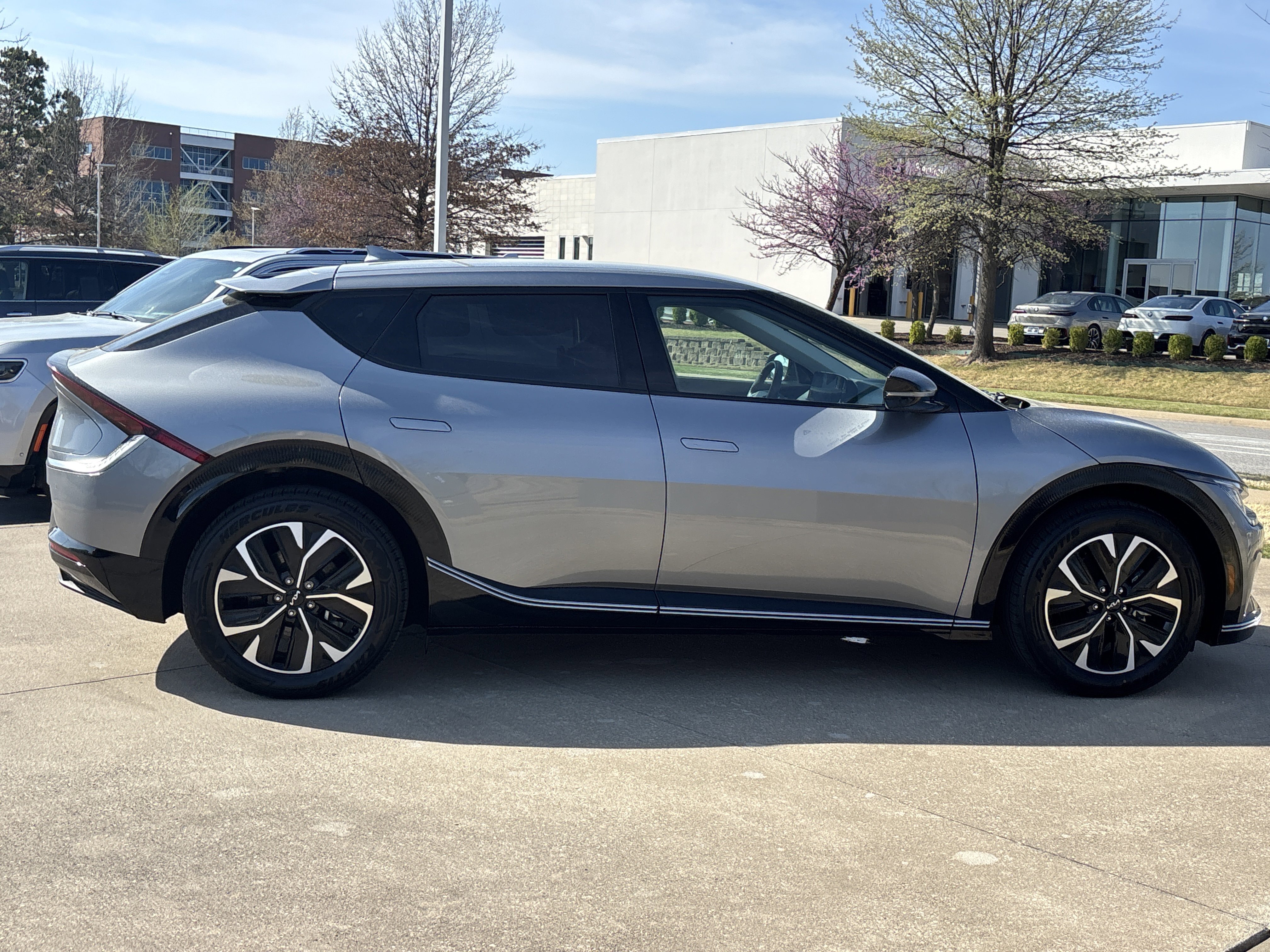 Used 2024 Kia EV6 Wind with VIN KNDC34LA5R5619032 for sale in Bentonville, AR