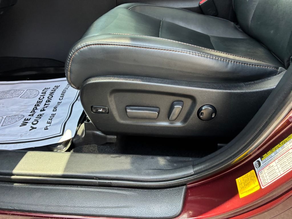 Used 2019 Red Toyota XLE image 9