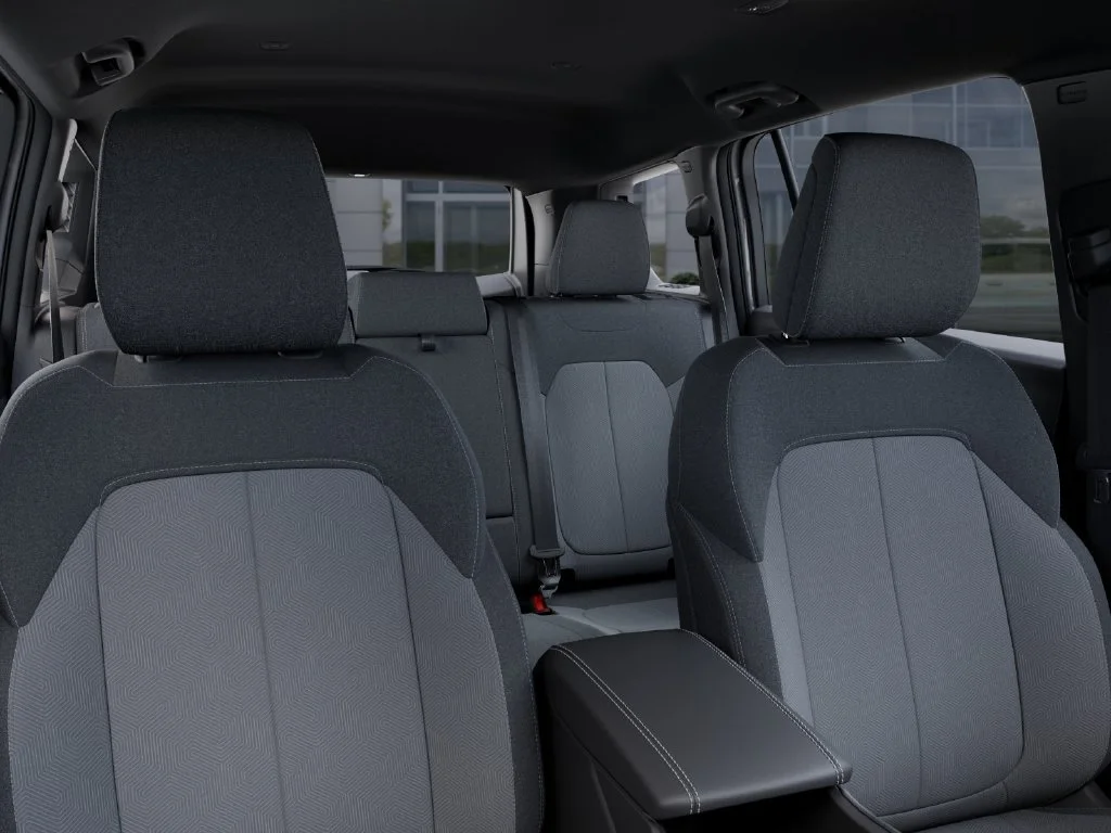 New 2026 Bright White Clear-Coat Exterior Paint Jeep Laredo image 27