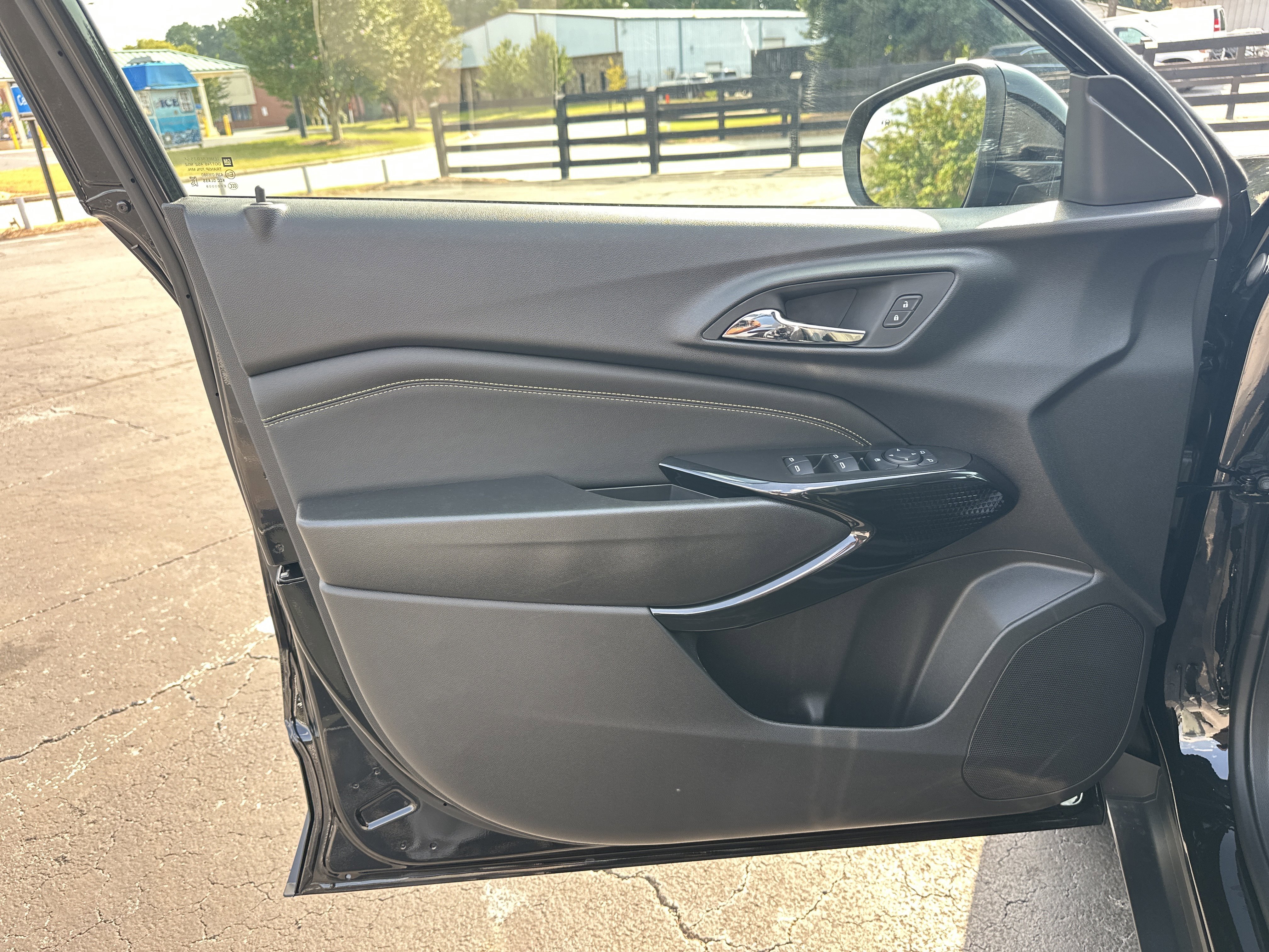 2026 Chevrolet Trax LT - Photo 11