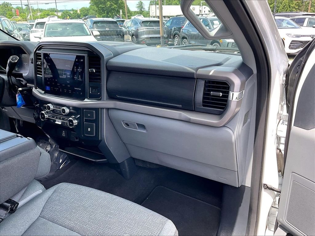 Used 2025 White Ford XLT image 12