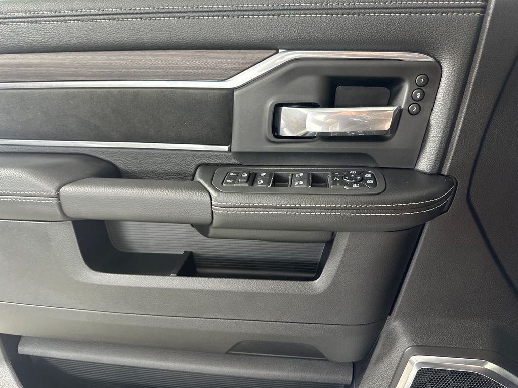 2026 RAM 2500 Laramie - Photo 21