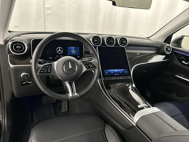 Used 2025 Black Mercedes-Benz GLC 350e image 25