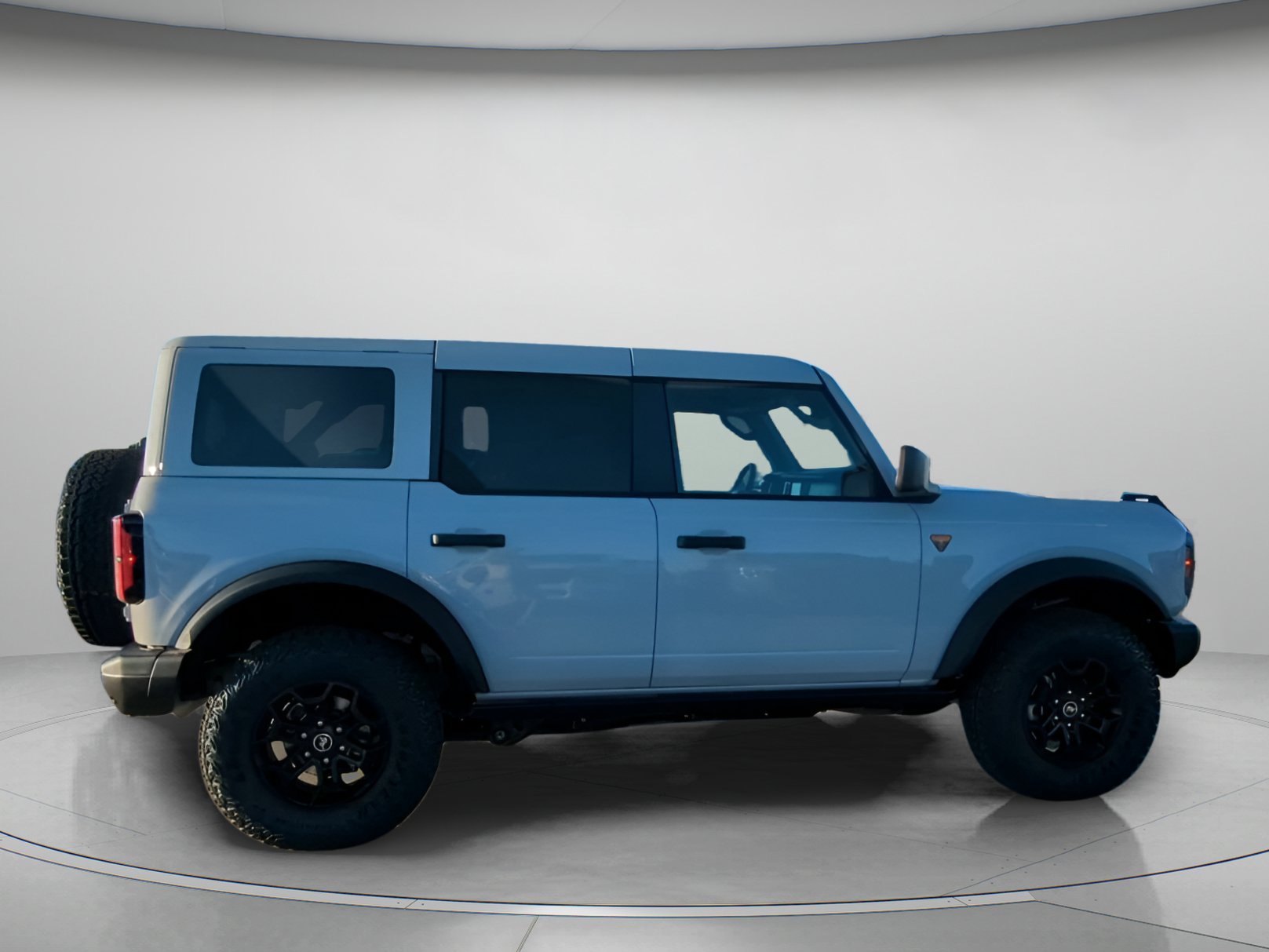 New 2026 Avalanche Gray Ford Badlands® image 28