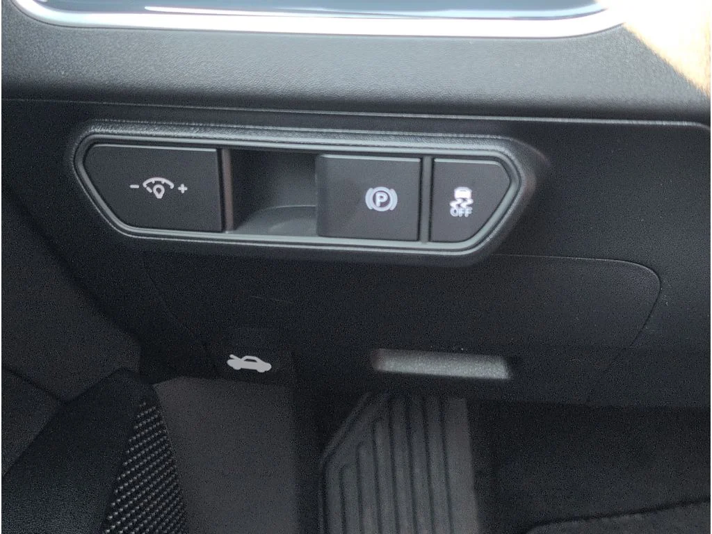 New 2026 Snow White Pearl Kia EX image 27