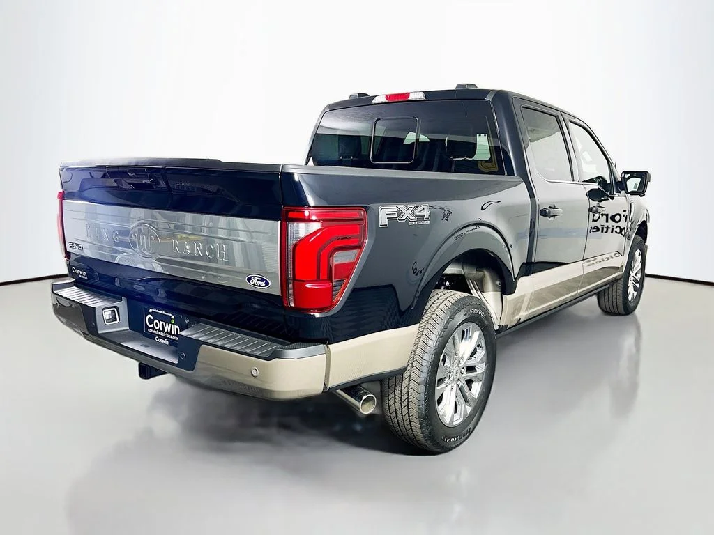 New 2026 Agate Black Metallic Ford King Ranch image 15