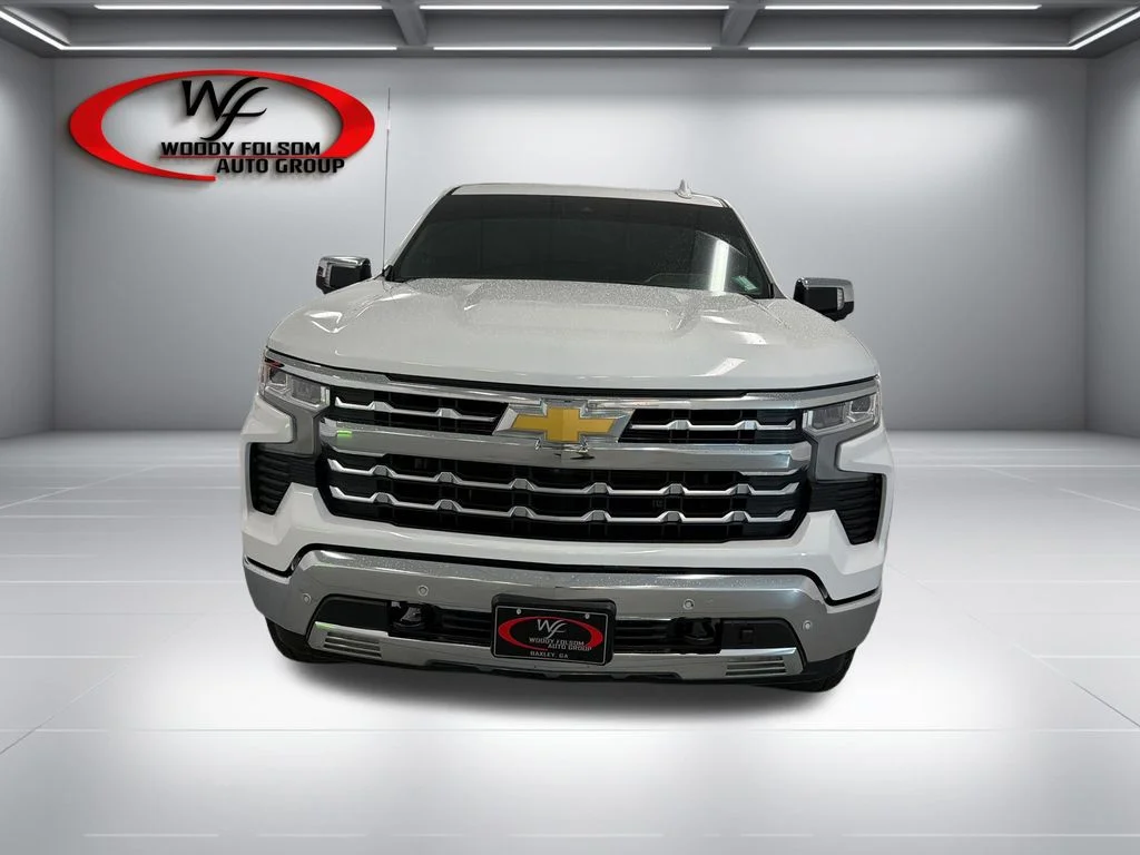 Used 2025 White Chevrolet LTZ image 2