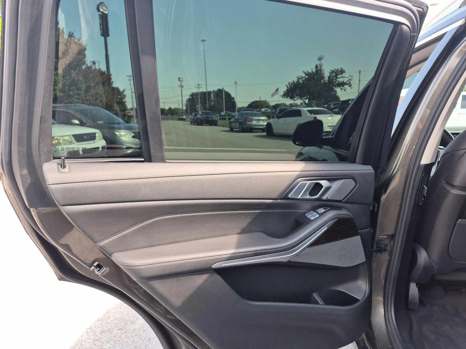Used 2020 Manhattan Green Metallic BMW xDrive40i image 30