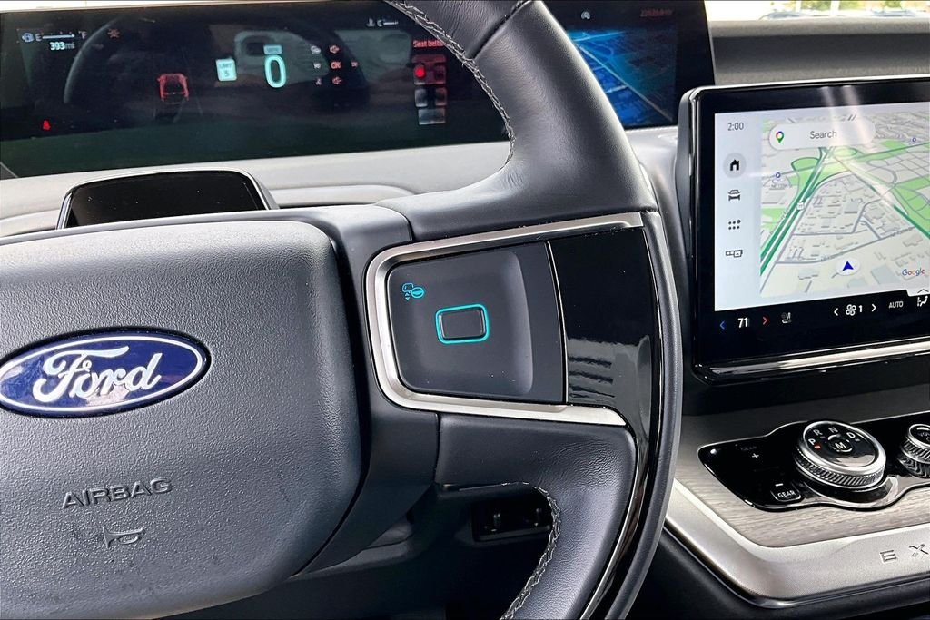 Used 2025 Black Ford Platinum image 21